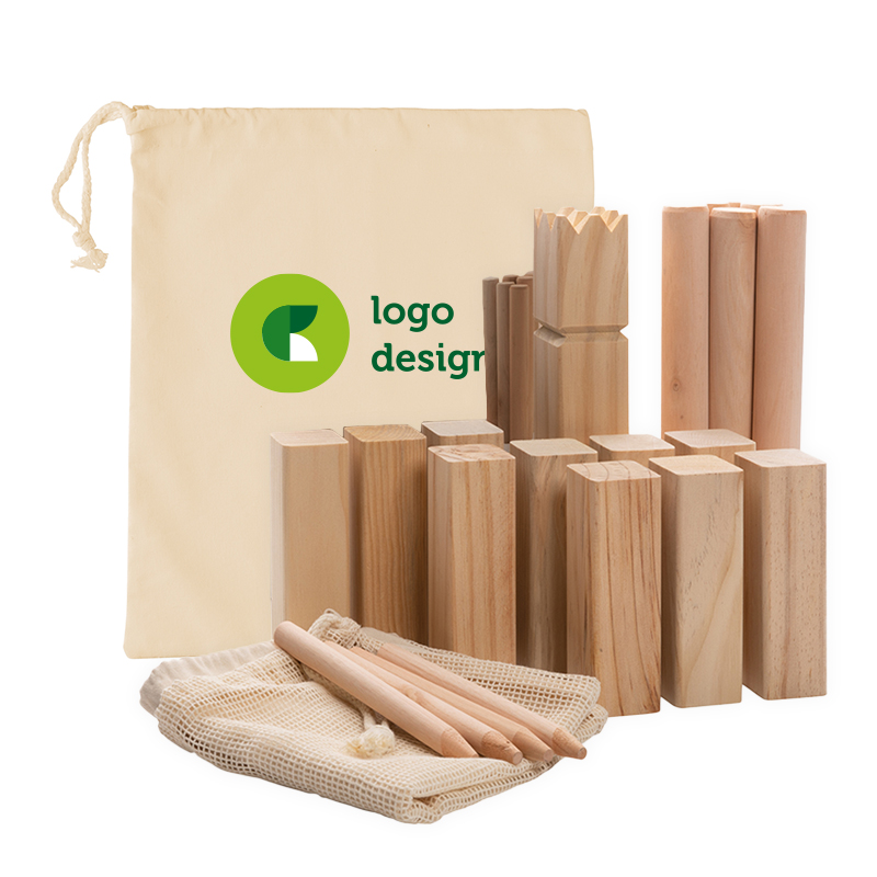 Wooden kubb set